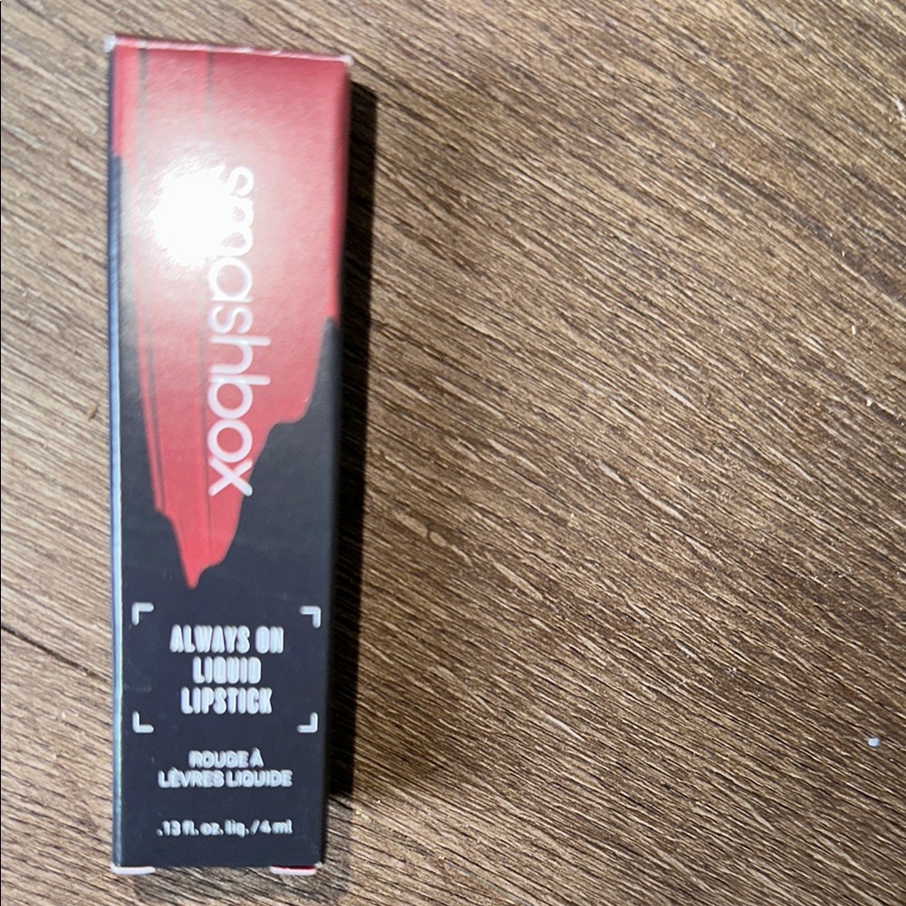 Smashbox Red Lipstick Vibrant Matte Finish